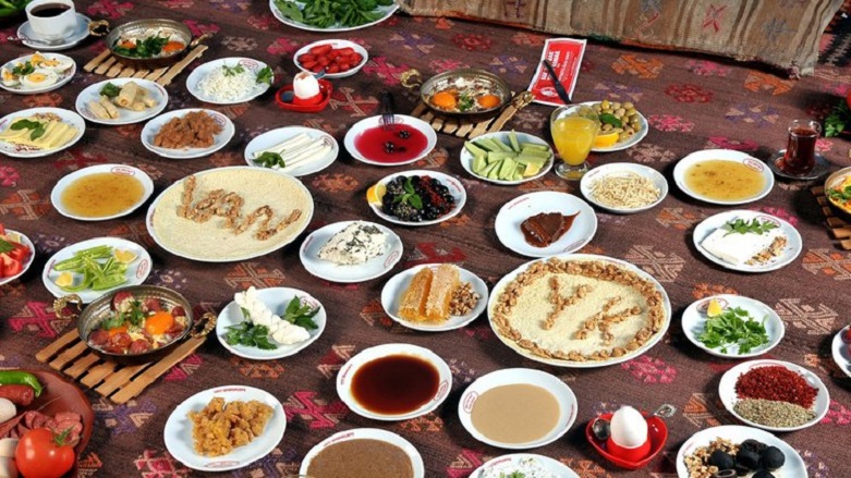 Turist gözüyle Van’da kahvaltı